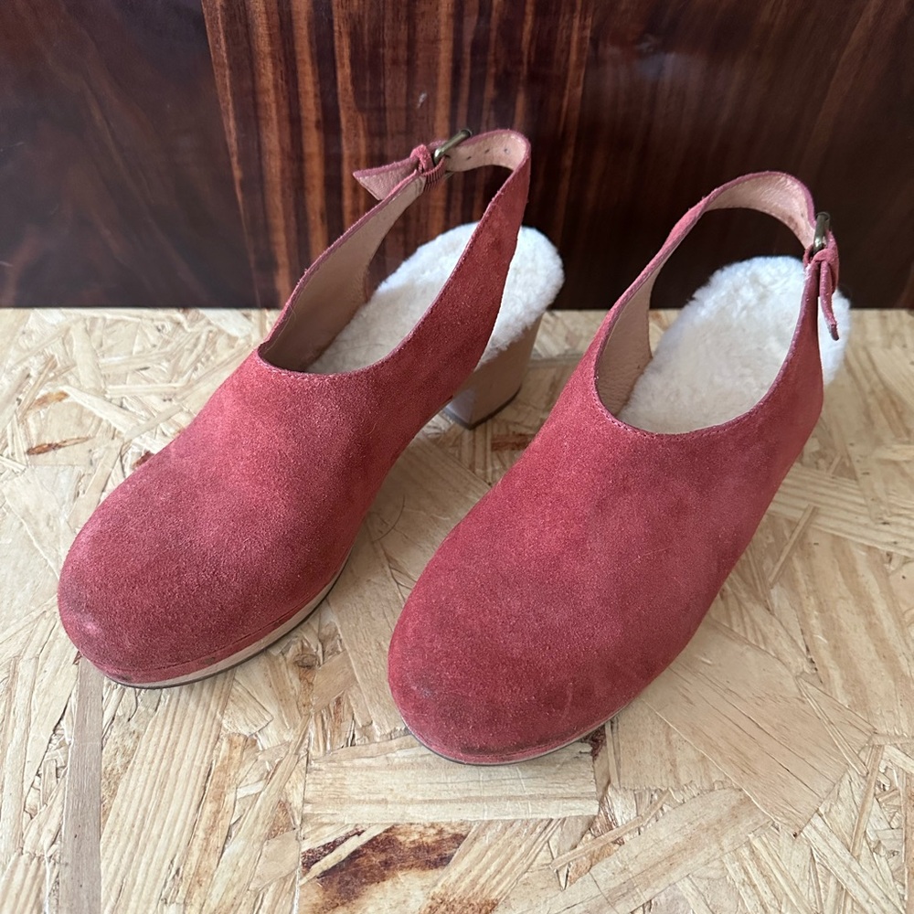 Madewell - Marlo slingback clogs in suede (rust) with shearling - Picture 3 of 9